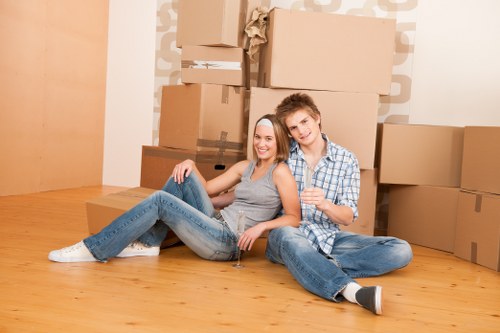 Local removal van service planning a move in West Ham