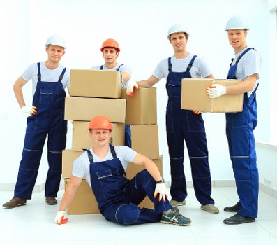 Removals van service in West Ham near local East London streets